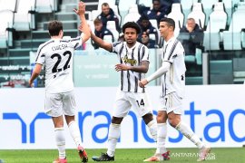 Juventus membekuk Genoa 3-1