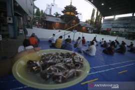 Buka Puasa Di Masjid Cheng Ho Surabaya Page 1 Small