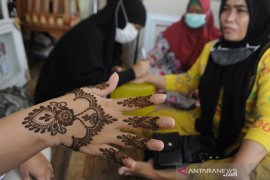 Jasa lukis henna untuk idul fitri Page 1 Small