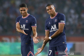 PSG bekuk Strasbourg 4-2 selepas pamerkan Messi