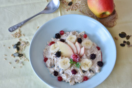 Resep oatmeal pisang untuk sarapan tinggi serat