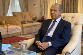 Kasus COVID-19 Malaysia tembus 23.000, Mahathir khawatir