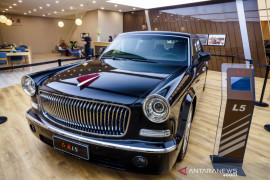 Hongqi siap jadi penantang terberat Rolls-Royce di pasar China