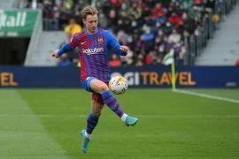 Frenkie de Jong mengaku betah di Barca di tengah rumor transfer