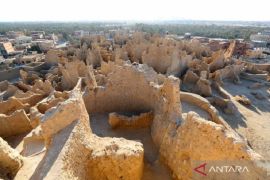 Keindahan panorama Oasis Siwa di Gurun Barat Mesir Page 3 Small