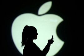 Apple bakal hadirkan iPhone lipat hingga kacamata pintar pada 2027