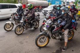 Rombongan Pemudik Sepeda Motor Asal Sumatera Melintasi Jalur Pantura  Semarang Page 1 Small