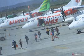 PUNCAK ARUS BALIK DI BANDARA EL TARI KUPANG Page 3 Small