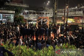 Malam gelora memperingati tragedi 12 Mei Trisakti Page 3 Small