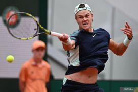 Tenis French Open: Holger Rune kalahkan Stefanos Tsitsipas Page 2 Small