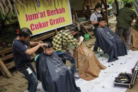 Cukur Rambut Gratis Page 1 Small