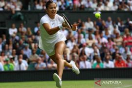 Tak berdaya, juara AS Terbuka Emma Raducanu tersingkir dari Wimbledon 2022 Page 4 Small