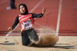 Medali perak lompat jauh putri APG 2022 Page 1 Small