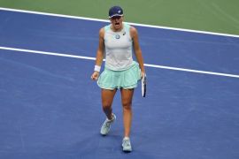 Swiatek nilai tenis lewatkan kesempatan larang Rusia dan Belarusia