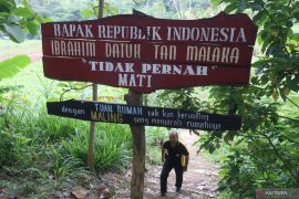 Cermin retak Tan Malaka