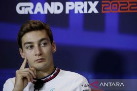 Russell tegaskan tetap ingin bertahan di Mercedes