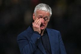 Pelatih Prancis Deschamps "digondeli"