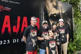 Vino G Bastian, Adipati Dolken bagikan kesan main film 