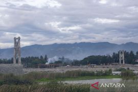 Pembangunan Kembali Jembatan Gantung di Sigi Page 2 Small