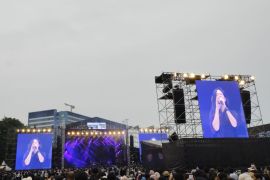 Cokelat reuni di panggung konser Sheila on 7