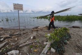 PENANAMAN MANGROVE HUT BASARNAS Page 6 Small