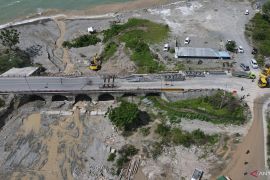 PENANGANAN JEMBATAN AMBLAS DI JALUR MUDIK Page 3 Small