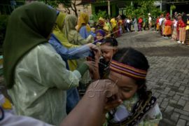 Siswa peringati Hardiknas di Gowa Page 1 Small