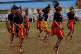 Peringatan Hari Pendidikan Nasional di Jayapura Page 1 Small