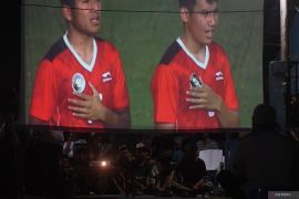 Nonton bareng timnas di kediaman Witan Sulaeman Page 3 Small