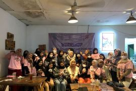 Srikandi Ganjar DIY gelar pelatihan membuat kue bareng perempuan milenial