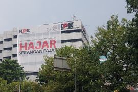 Bupati ajak generasi muda berpolitik bangun Kepulauan Seribu