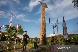 Monumen Trikora di Banggai Kepulauan Page 2 Small