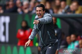 Aston Villa berambisi pangkas jarak dengan Newcastle