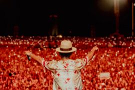 Lirik lagu Bruno Mars - 