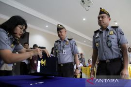 FOTO - Sertijab Kepala Kantor Imigrasi Dumai Page 3 Small