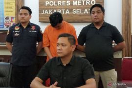 Baca, penertiban kafe remang hingga penipu tiket Coldplay