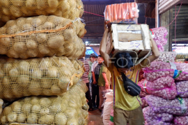 Upaya menstabilkan harga komoditas jelang Nataru Page 1 Small