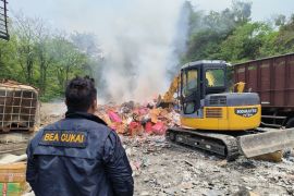 Bea Cukai Madura Musnahkan Rokok dan Miras Ilegal Senilai Rp33 Miliar