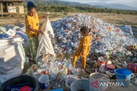 Sampah plastik terbanyak ditemukan Page 3 Small