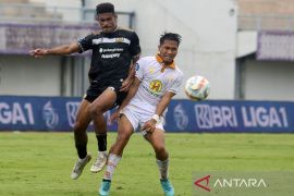 Dewa United dipaksa berbagi angka ketika menjamu Barito Putera