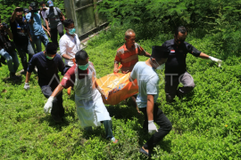 Pemakaman jenazah imigran Rohingya di Aceh Barat Page 1 Small