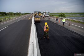 Perbaikan jalan tol Palembang-Kayu Agung jelang mudik lebaran Page 5 Small