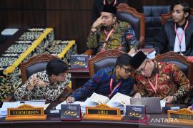 Sidang lanjutan sengketa Pilpres 2024 Page 2 Small