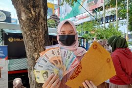 BI Banten menemukan 28 lembar uang palsu selama Ramadhan 2024