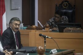 Soal ijazah Jokowi, Gayus Lumbuun: Mediasi solusi terbaik