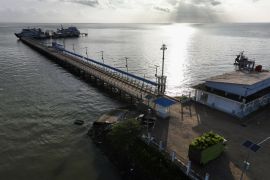 Kapal feri antar pulau di Bombana Page 3 Small