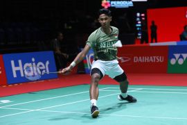 Saut dan Alwi kompak ke semifinal Indonesia Masters II Super 100-2024