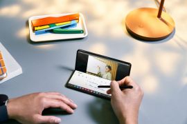 Ponsel lipat tiga Samsung muncul di situs sertifikasi gawai China