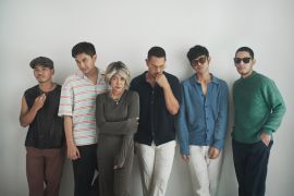 Maliq &amp; D'Essentials luncurkan "Can Machines Fall In Love?"