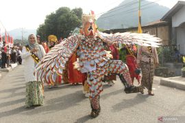 Festival Pesona Kebangsaan di Ende Page 1 Small